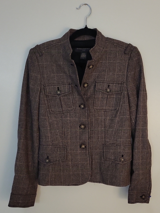 Banana Republic Jackets & Blazers - Banana Republic Brown Plaid Button-Front Blazer